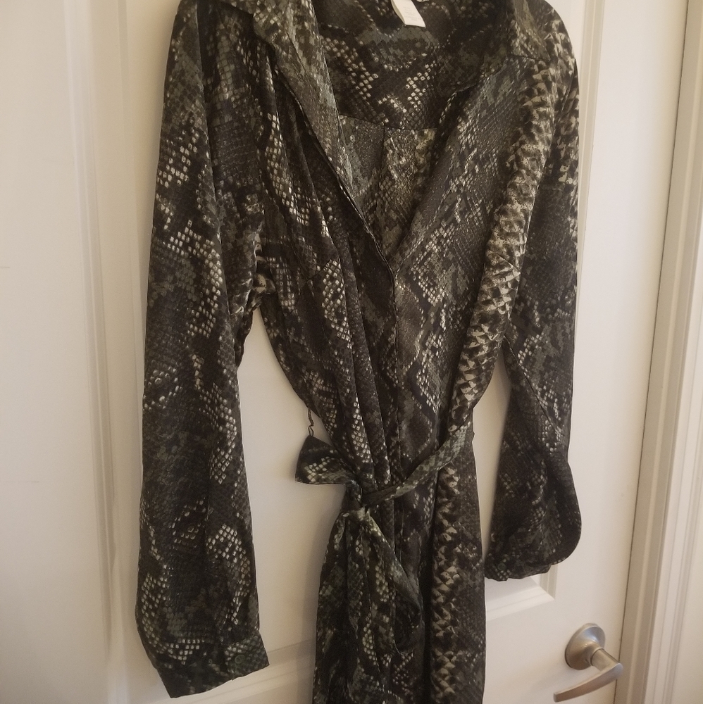 H&M Long shirt